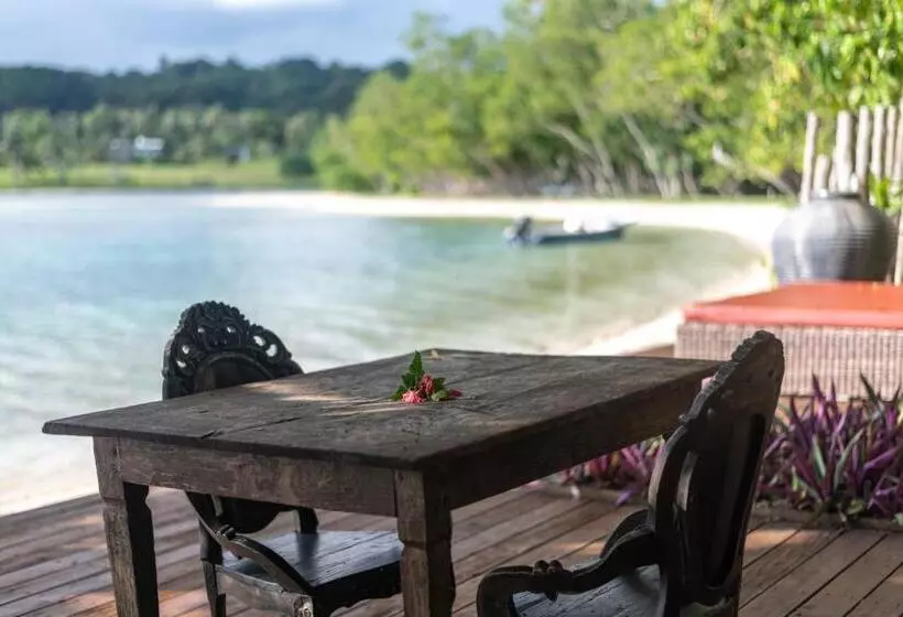 ویلای 1 خوابه با چشمانداز دریا, Ratua Private Island Resort