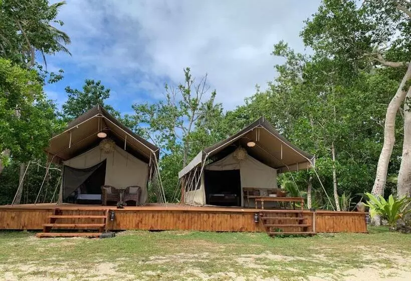 چادر با خدمات رفاهی استاندارد, Ratua Private Island Resort