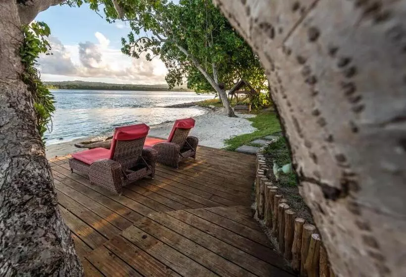 ویلای لوکس 1 خوابه, Ratua Private Island Resort