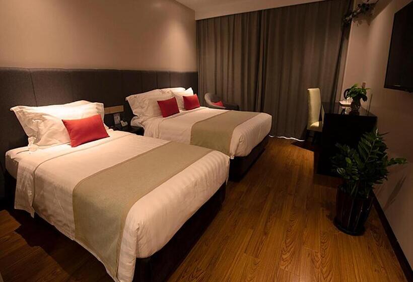 家庭间, Shanghai Joyful Star Hotel Free Shuttle Bus To Pudong Airport And Disney