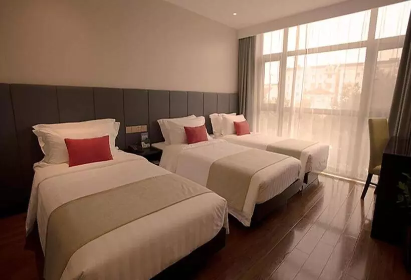 اتاق استاندارد سه نفره, Shanghai Joyful Star Hotel