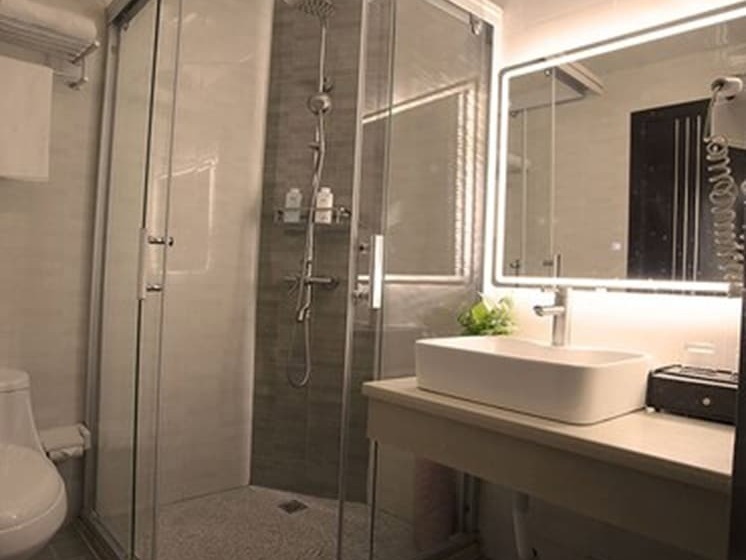 Delüks Oda, Shanghai Joyful Star Hotel Free Shuttle Bus To Pudong Airport And Disney