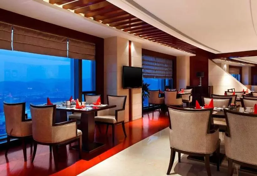キングサイズベッドのクラブルーム, Sheraton Jinzhou