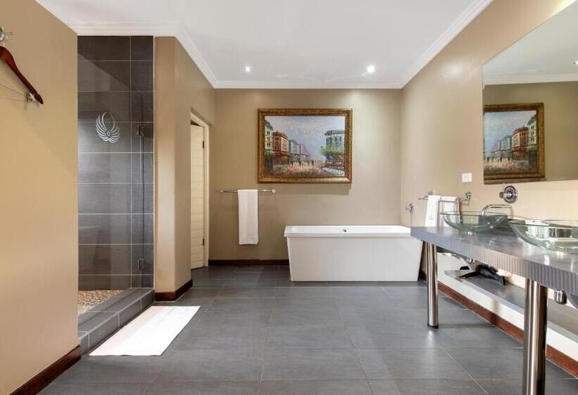 Номер Стандарт Адаптированный для Инвалидов, St Andrews Hotel And Spa