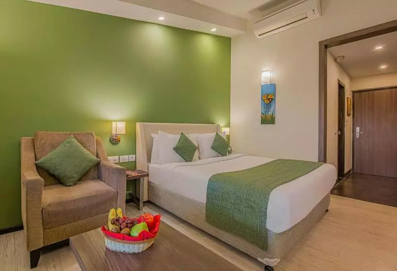 Premium room w/ mountain view, Sterling Mussoorie