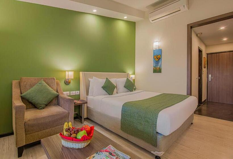 Premium room w/ mountain view, Sterling Mussoorie