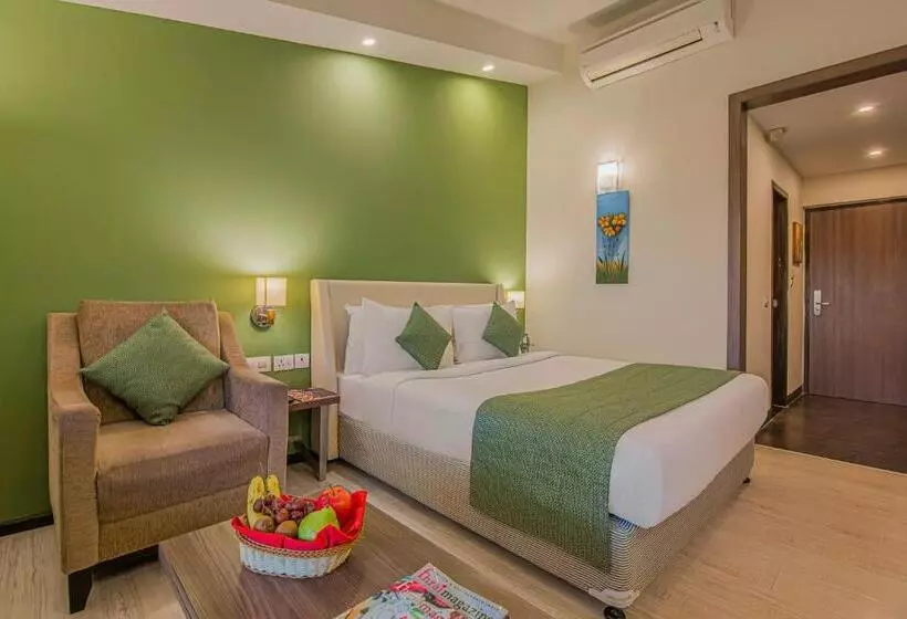 Premium room w/ mountain view, Sterling Mussoorie
