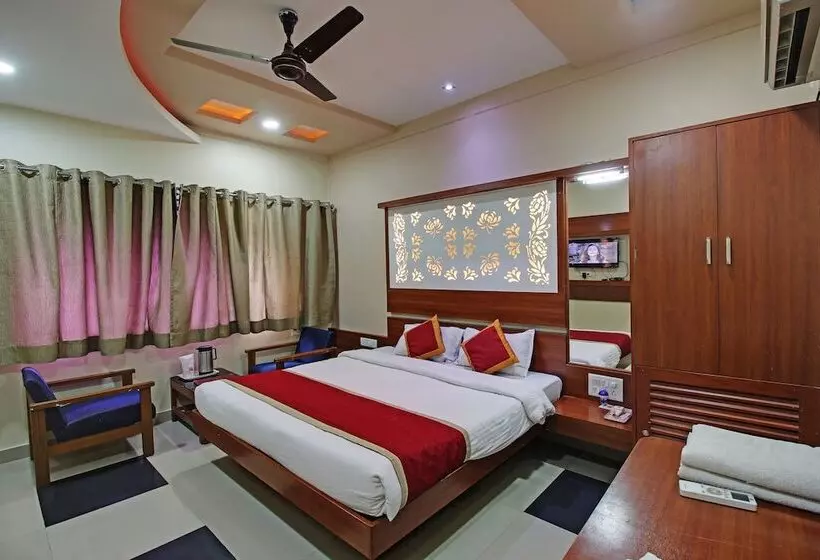 デラックスルーム, Sunset Inn Mount Abu With Swimming Pool