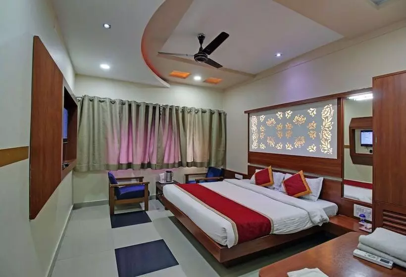 デラックスルーム, Sunset Inn Mount Abu With Swimming Pool