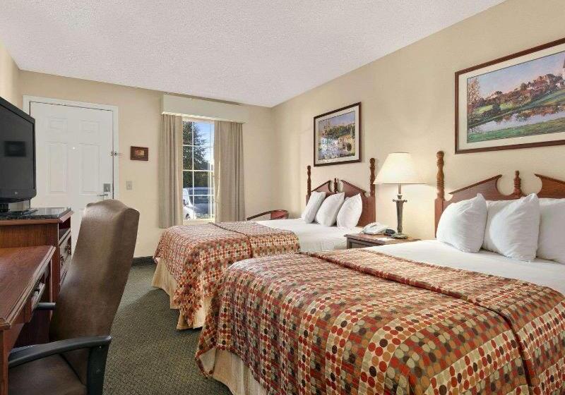 استودیوی استاندارد, Super 8 By Wyndham Prince George