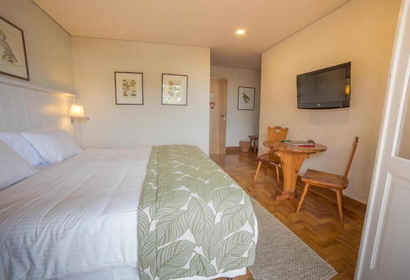 Superior Kamer, Toriba