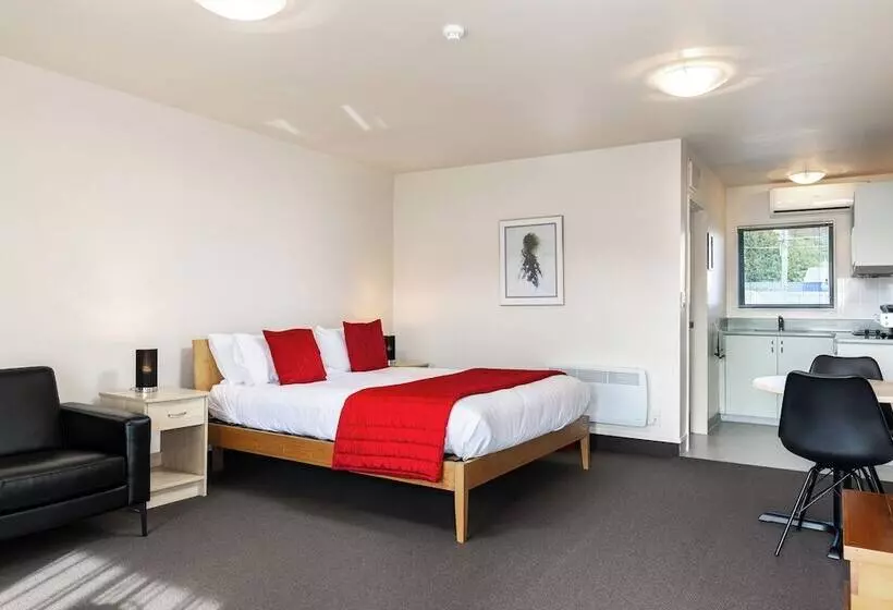 Executive-studio, Jasmine Court Motel