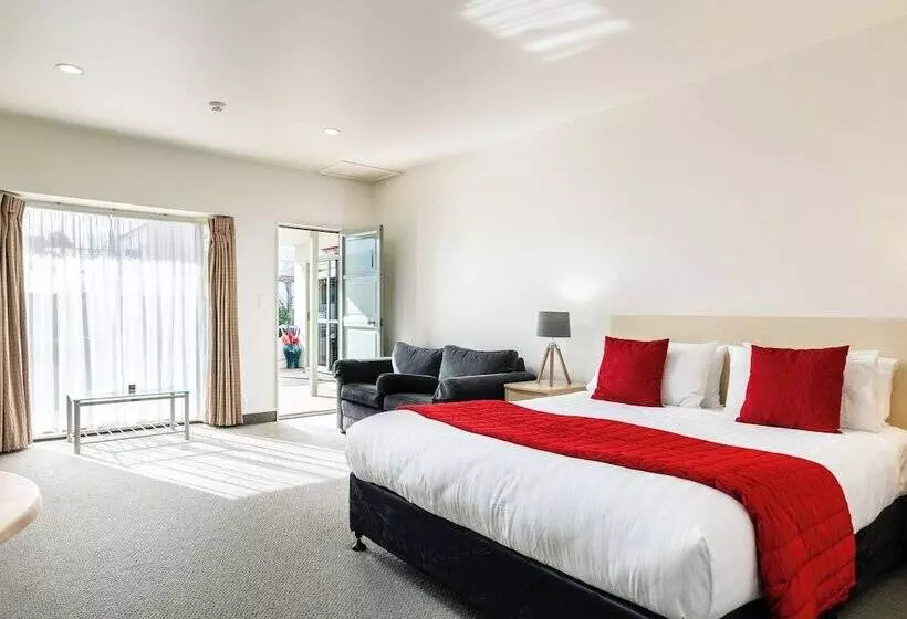 Standard-studio, Jasmine Court Motel