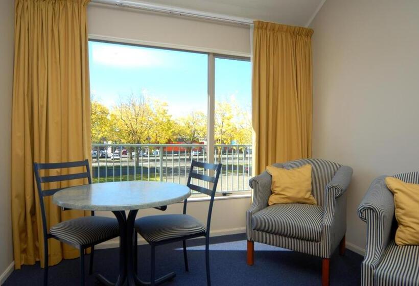 חדר סטודיו סטנדרד, Village Motel