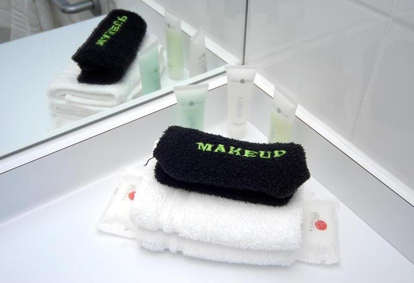 חדר סטודיו סטנדרד, Village Motel