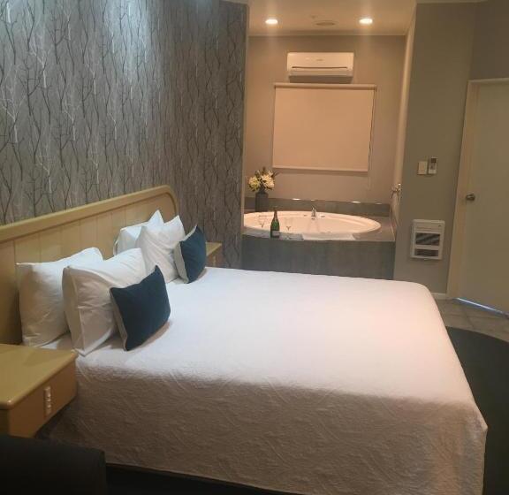 חדר סטודיו סטנדרד, Village Motel