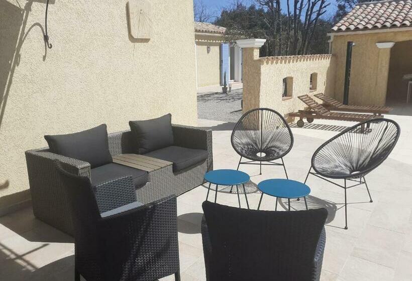 Номер Стандарт Вид на Бассейн, Chambres D Hãƒæ’ã‚â´tes Dans Authentique Mas Avec Piscine En Provence