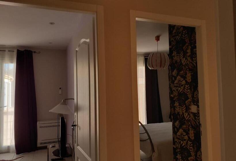 디럭스 룸, Chambres D Hãƒæ’ã‚â´tes Dans Authentique Mas Avec Piscine En Provence