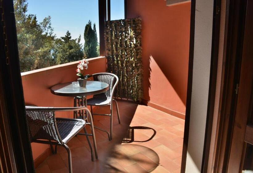 스탠다드 발코니 룸, Villa Paradiso