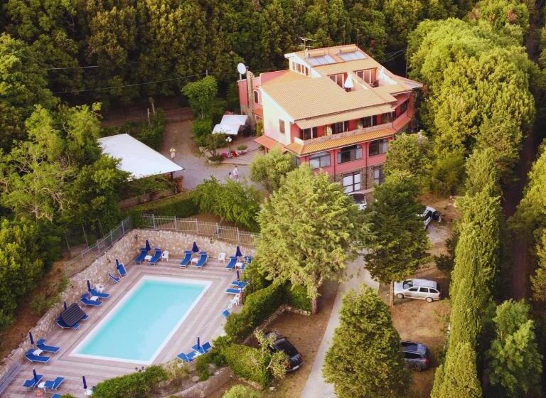 스탠다드 트리플 발코니 룸, Villa Paradiso