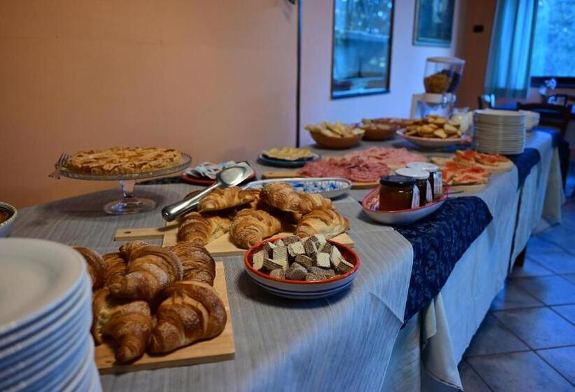 클래식 4인 룸, Villa Paradiso