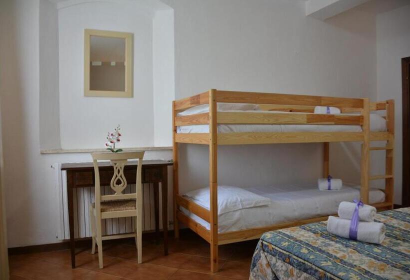 클래식 4인 룸, Villa Paradiso