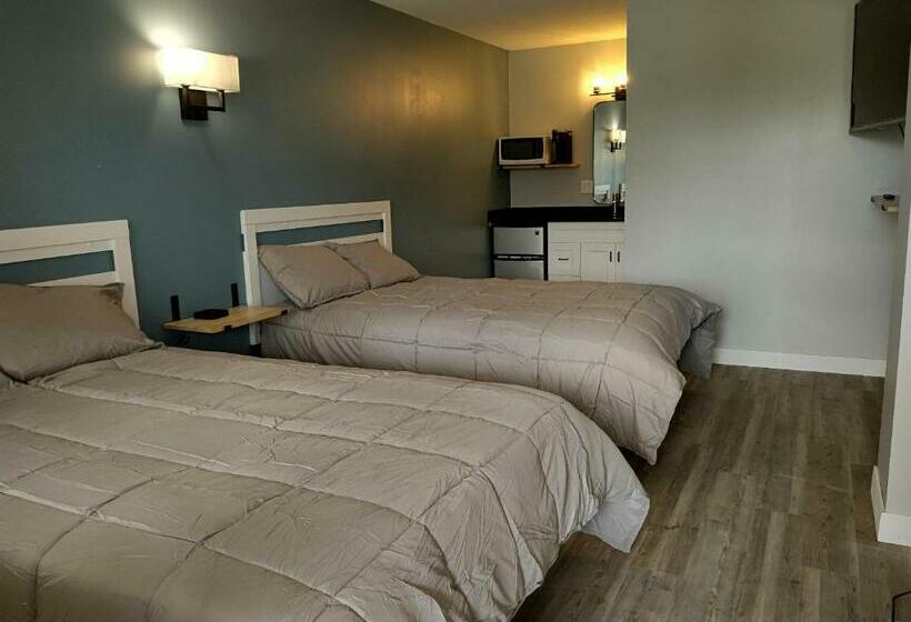 غرفة قياسية رباعية, Shafer Lakeside Resort