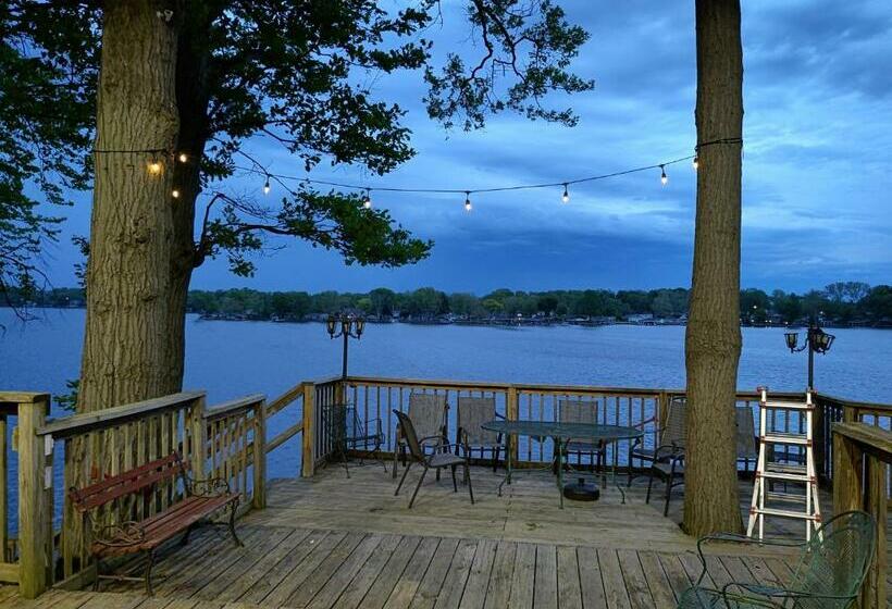 غرفة قياسية رباعية, Shafer Lakeside Resort