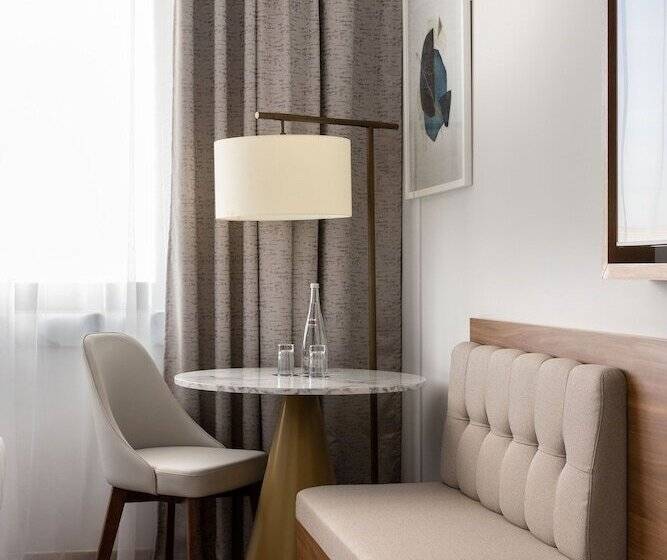 デラックスルーム, Sheraton Nice Airport