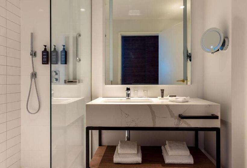 デラックスルーム, Sheraton Nice Airport