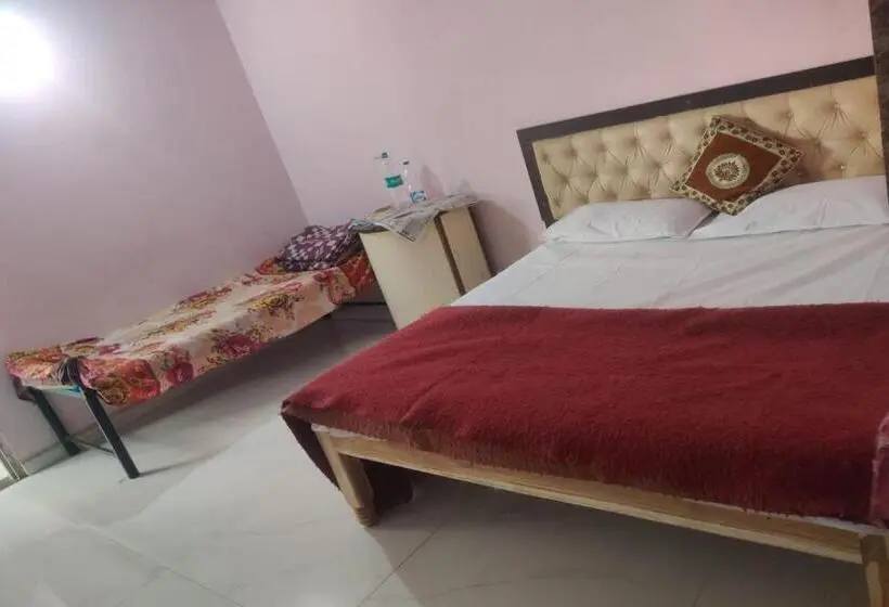 اتاق استاندارد سه نفره, Spot On Sunrise Inn
