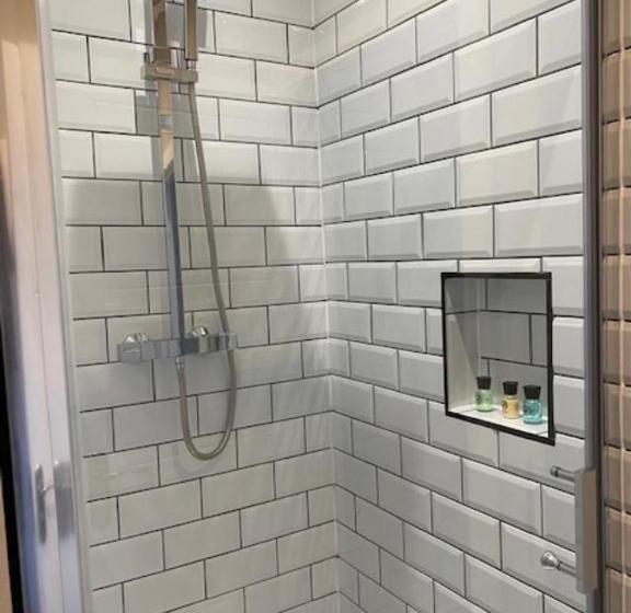 标准间, Seaview B&b