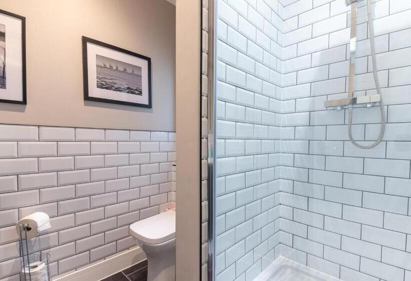 标准间, Seaview B&b