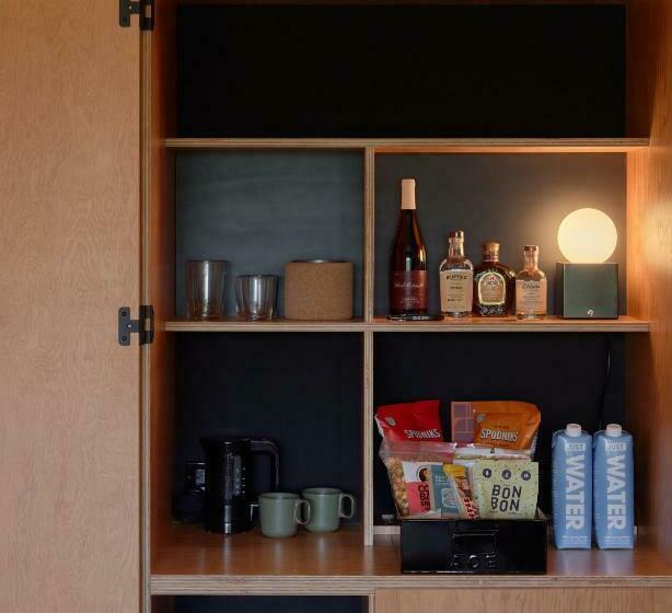 اتاق استاندارد با تخت بزرگ, Ace Hotel Toronto