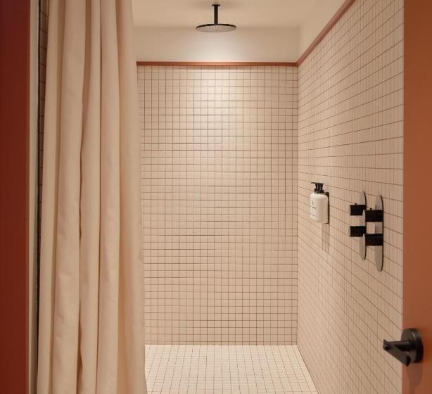 سوییت, Ace Hotel Toronto