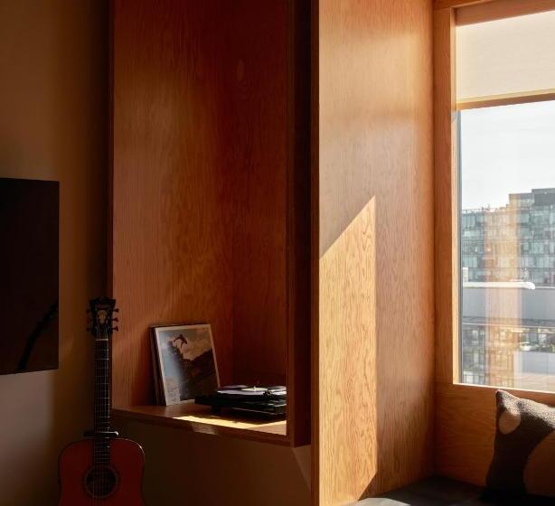 סוויטה, Ace Hotel Toronto