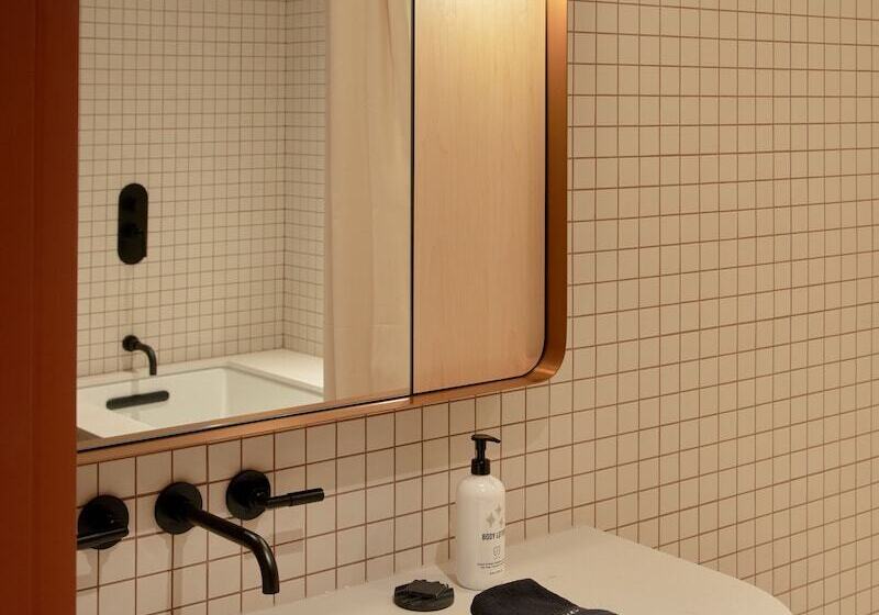 חדר סטנדרט, Ace Hotel Toronto