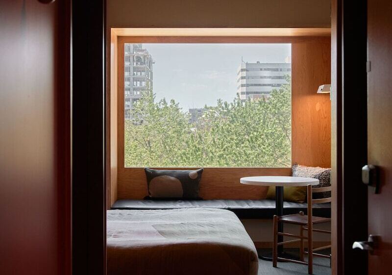 اتاق استاندارد, Ace Hotel Toronto