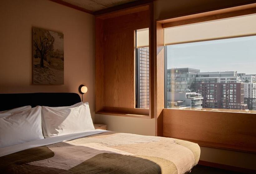 סוויטה, Ace Hotel Toronto