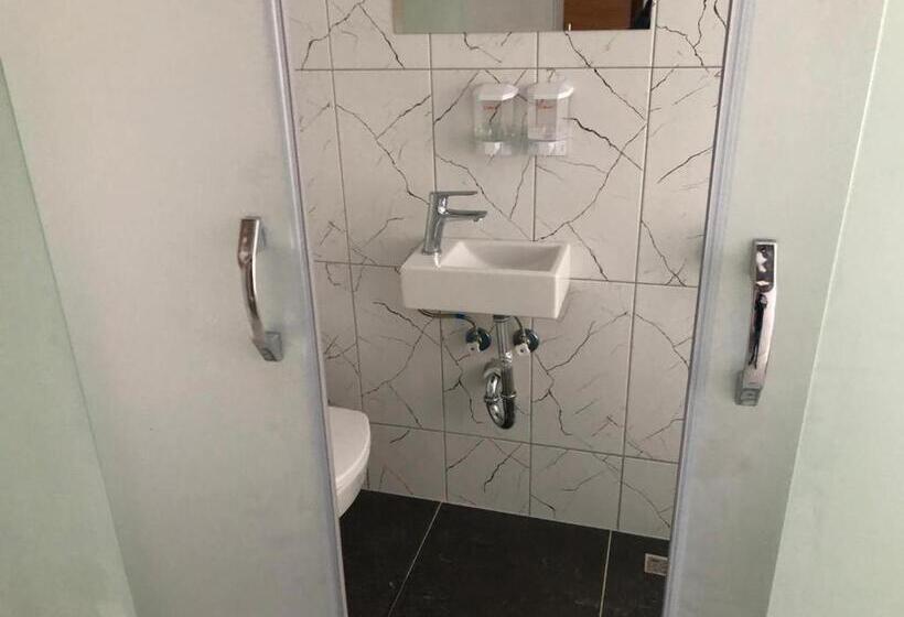 شقة غرفة نوم واحدة مزودة بشُرفة, Nr1