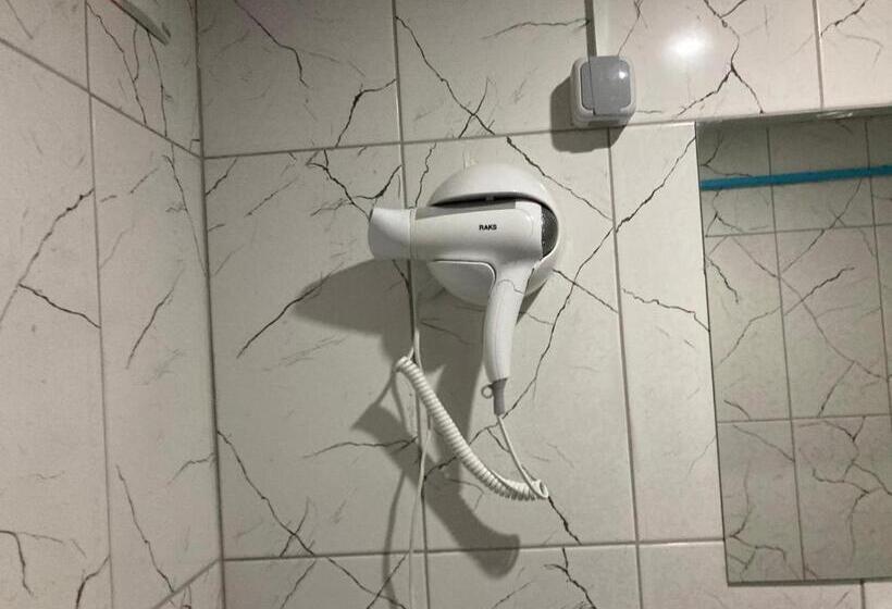 غرفة قياسية فردية, Nr1