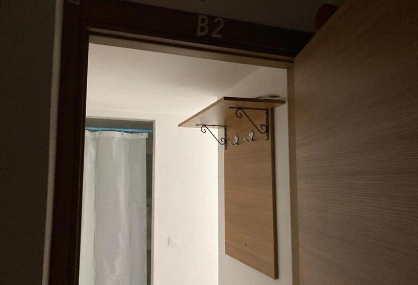 غرفة قياسية فردية, Nr1