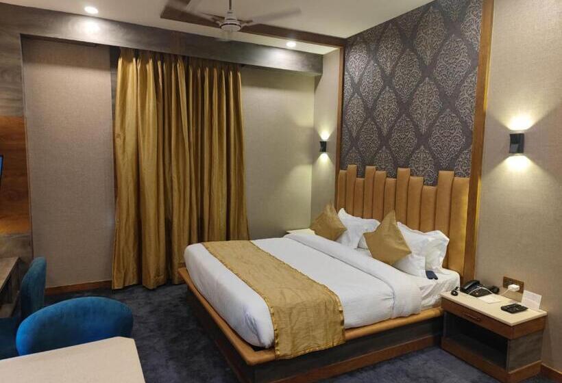 سوییت جونیور, Prime Land