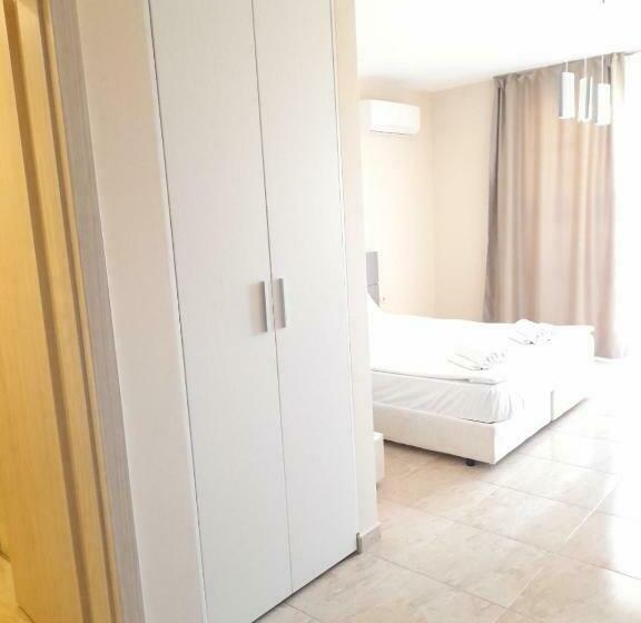 Студио Стандарт Вид на Бассейн, Sea Dreams Apartment