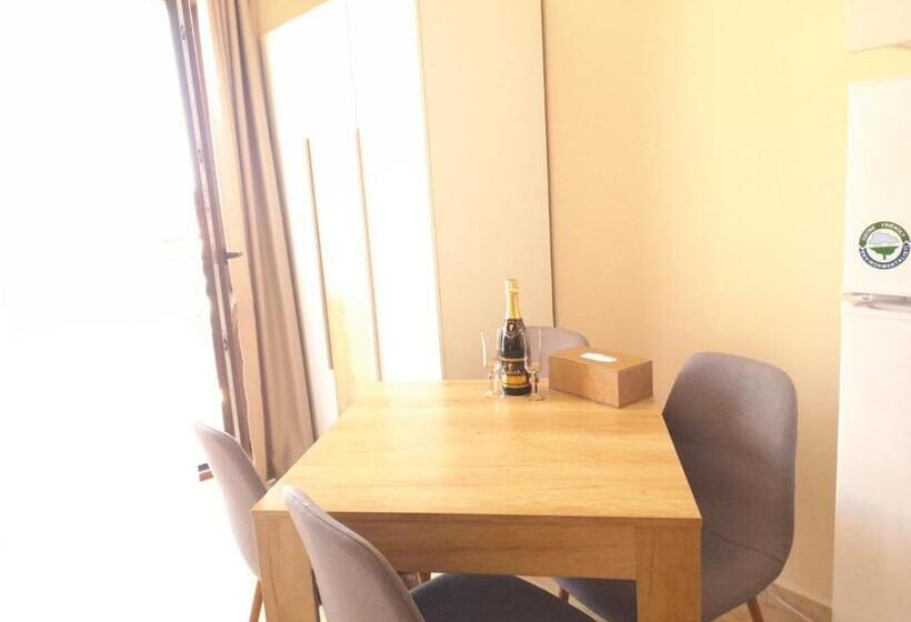 Студио Стандарт Вид на Бассейн, Sea Dreams Apartment