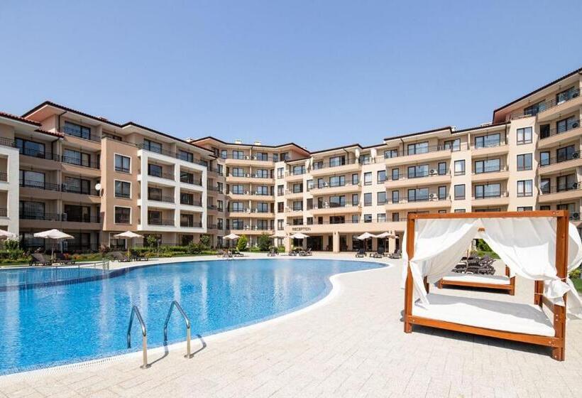 Студио Стандарт Вид на Бассейн, Sea Dreams Apartment