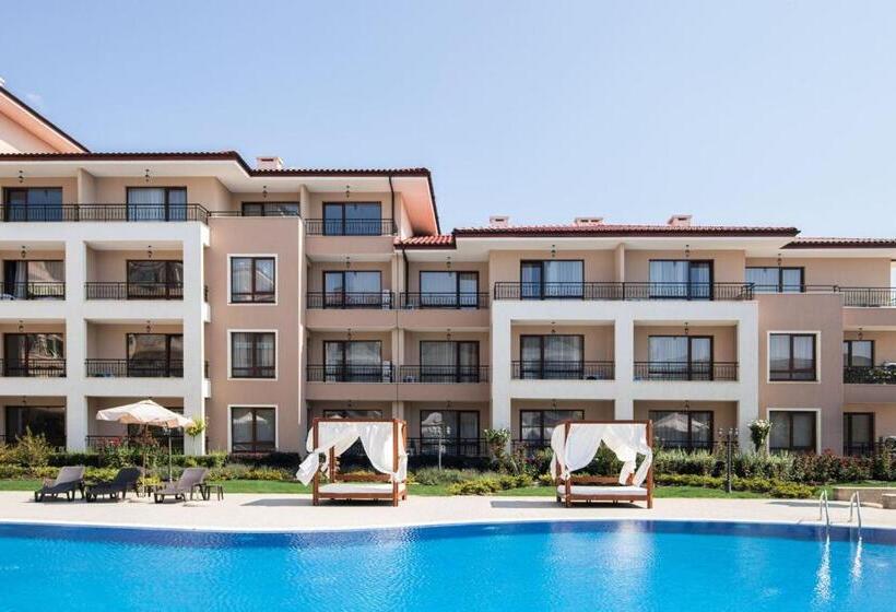 Студио Стандарт Вид на Бассейн, Sea Dreams Apartment