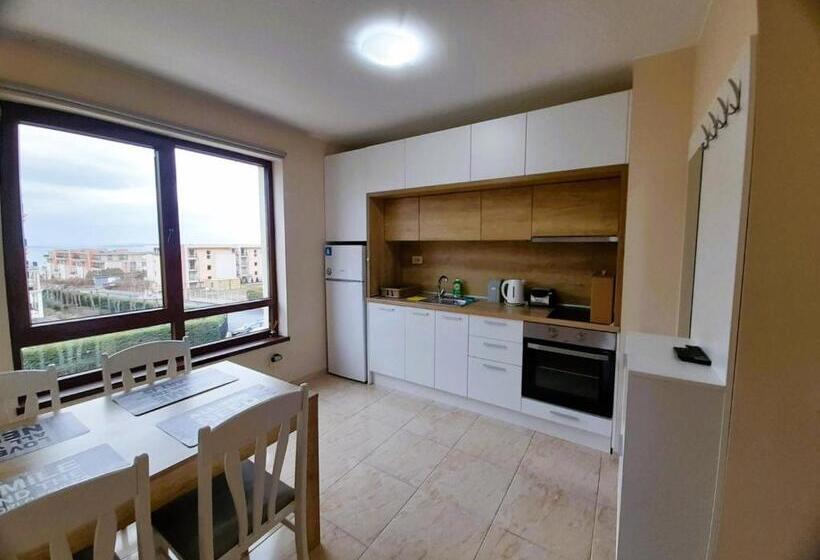 ２ベッドルームアパートメント, Sea Dreams Apartment