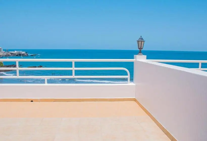 اتاق استاندارد با چشم‌انداز دریا, Falucho Paradise Beach