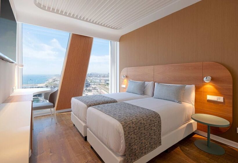 オーシャンビュースタンダードルーム, Marina Badalona